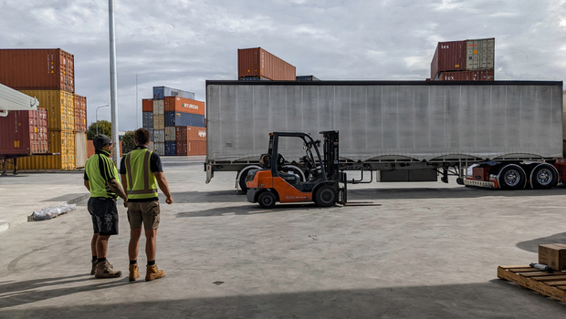 CartonCloud peak logistics season